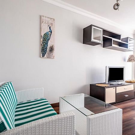 Sleek Flat 50 M To Bull Statue In Kadikoy Διαμέρισμα Κωνσταντινούπολη Εξωτερικό φωτογραφία